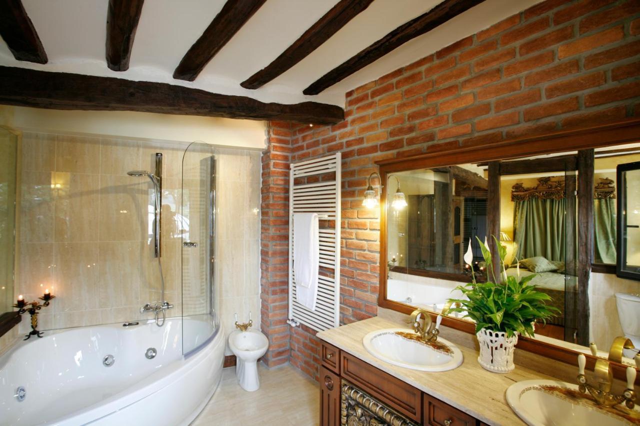 Hotel Boutique Real Casona De Las Amas Azofra Bagian luar foto