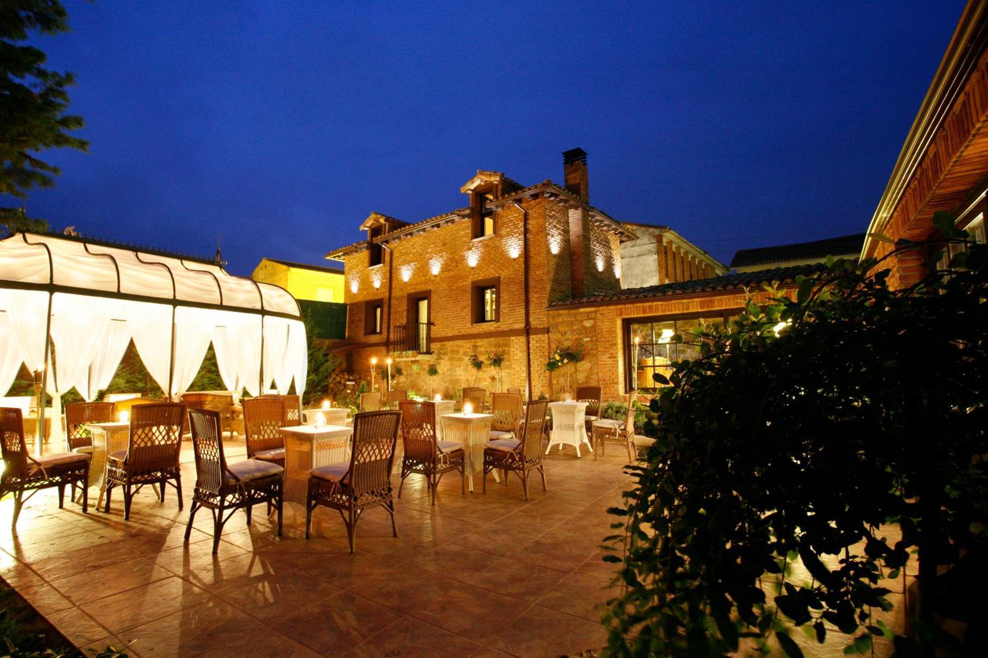 Hotel Boutique Real Casona De Las Amas Azofra Bagian luar foto