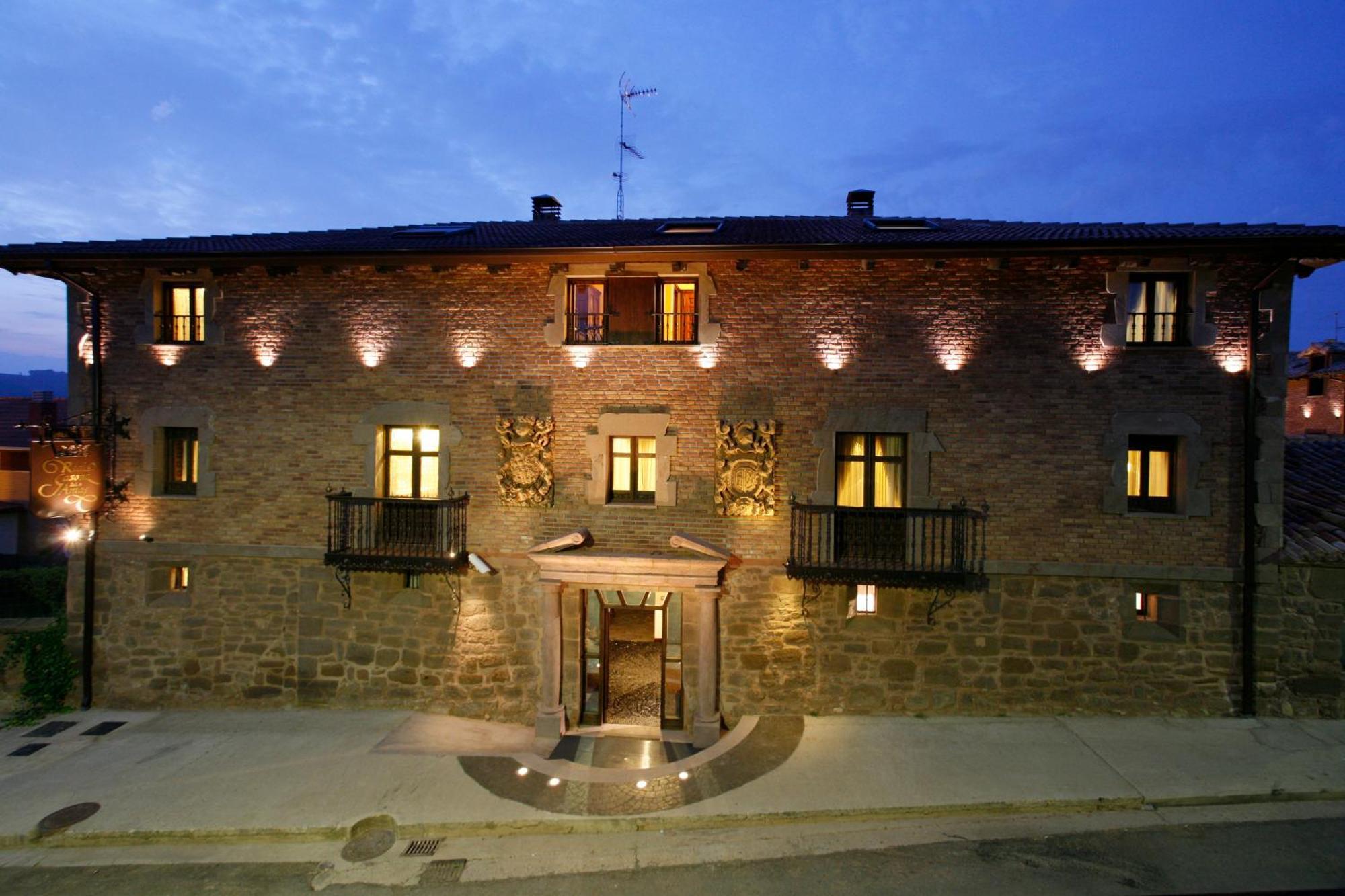 Hotel Boutique Real Casona De Las Amas Azofra Bagian luar foto
