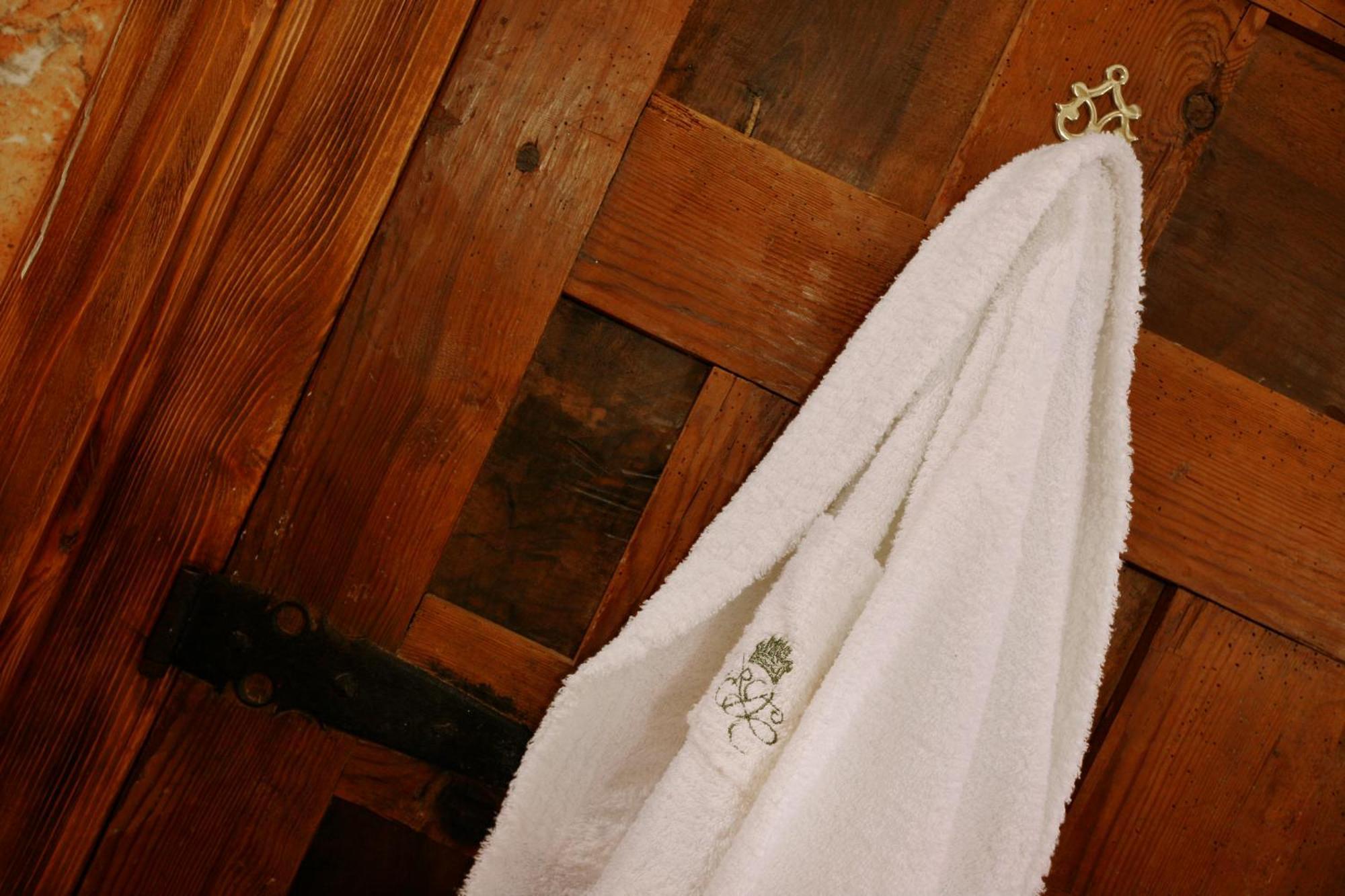 Hotel Boutique Real Casona De Las Amas Azofra Bagian luar foto