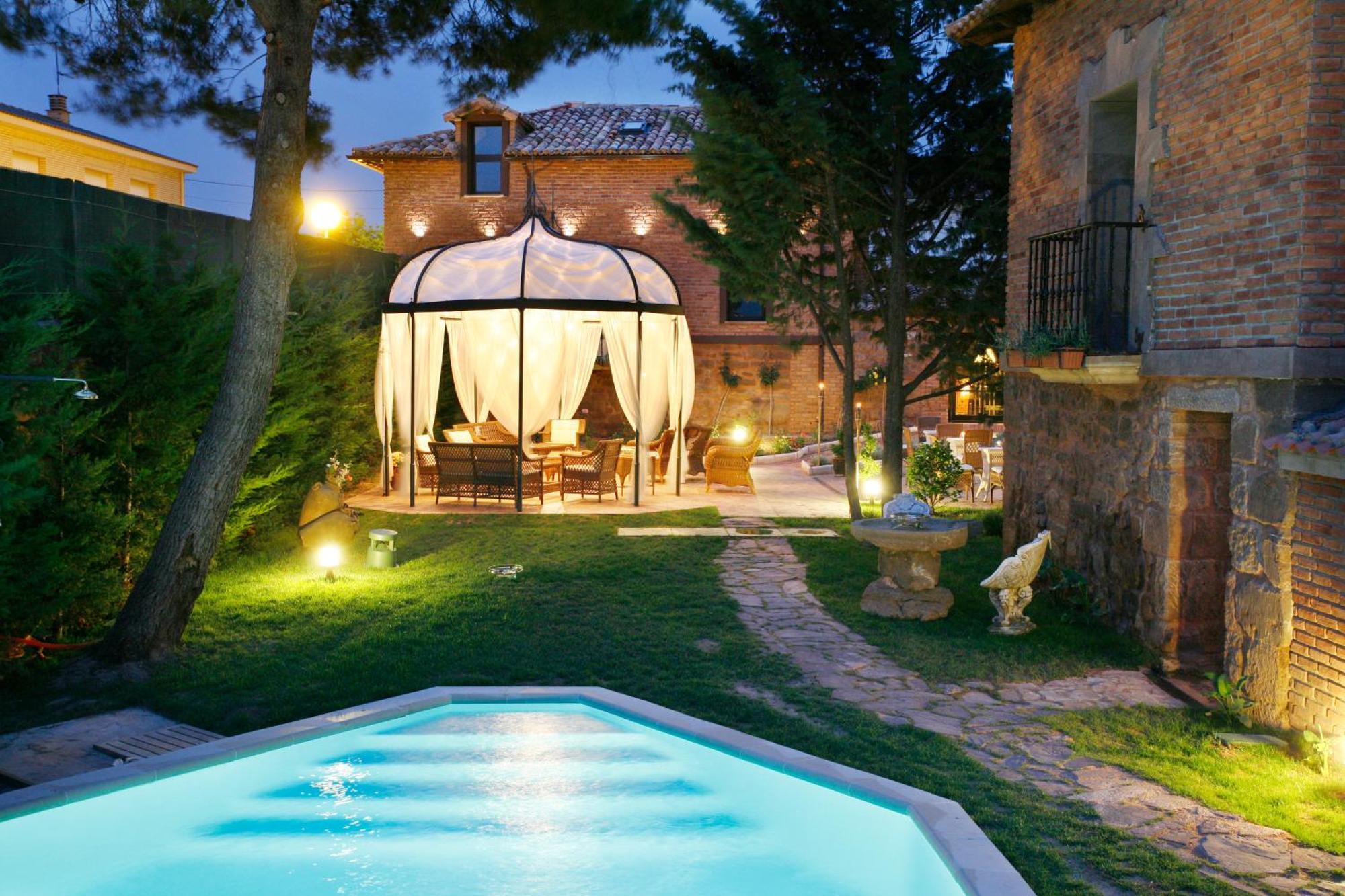Hotel Boutique Real Casona De Las Amas Azofra Bagian luar foto