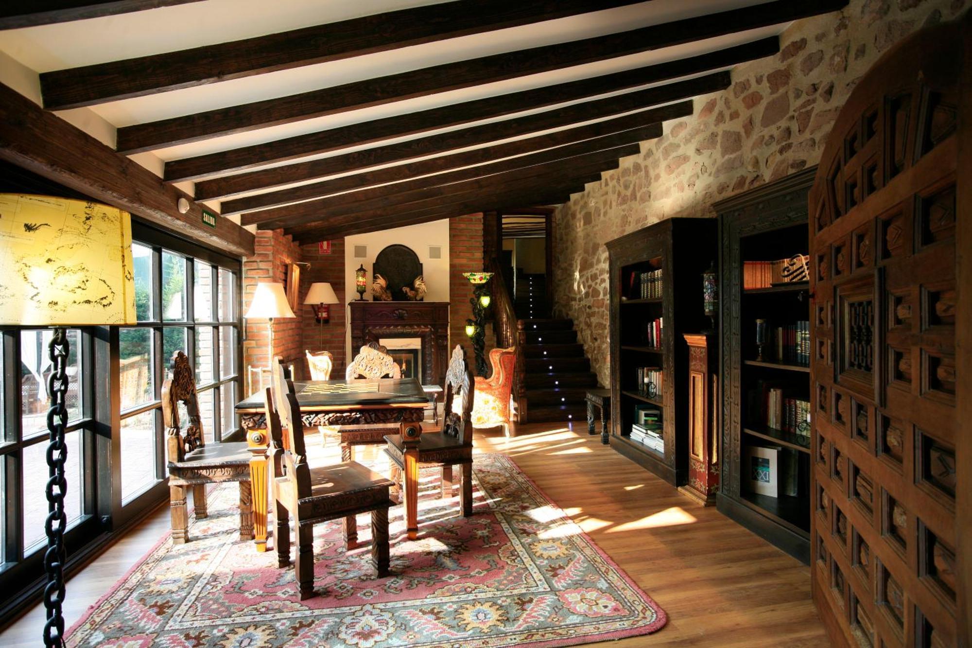 Hotel Boutique Real Casona De Las Amas Azofra Bagian luar foto