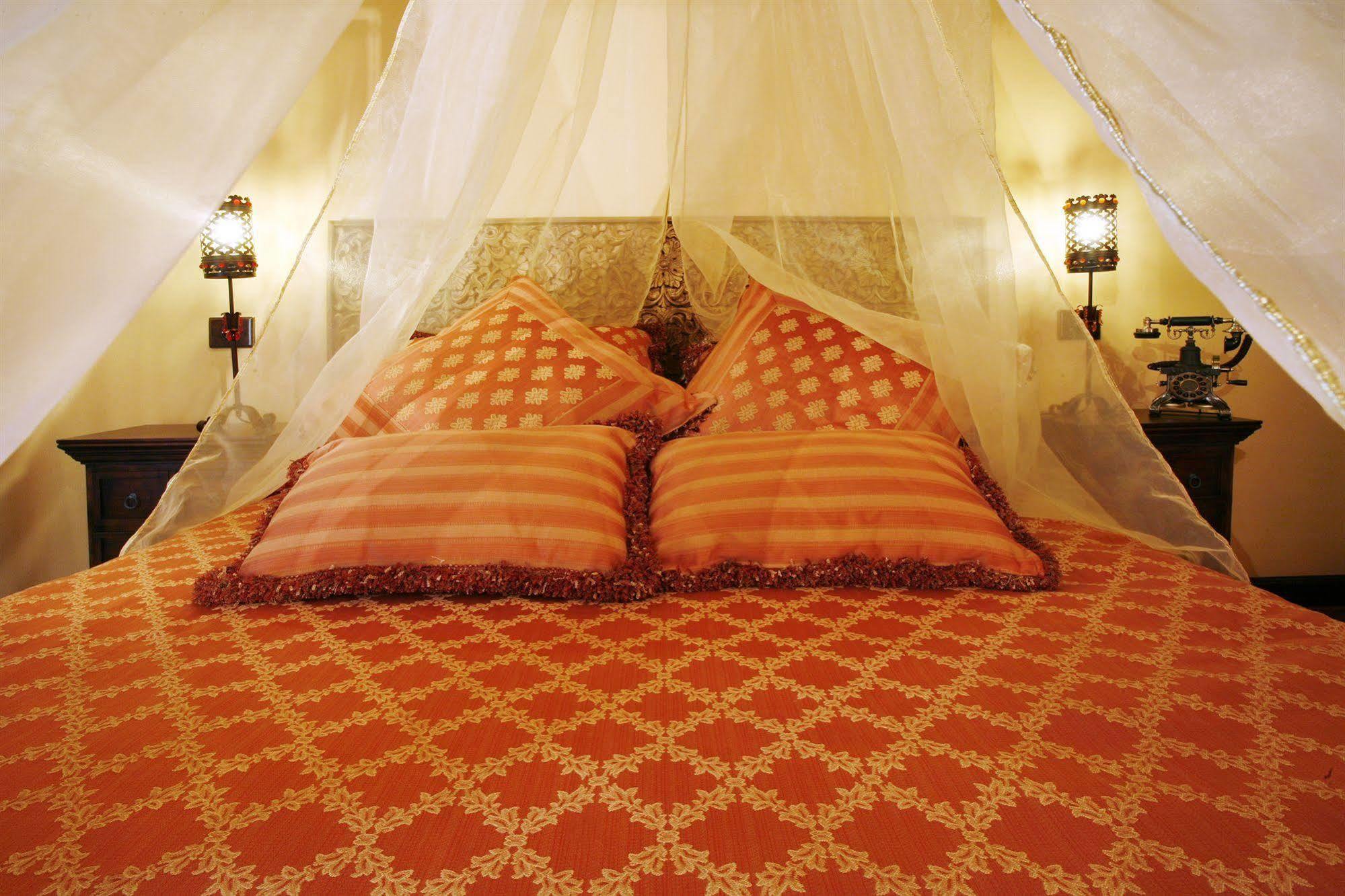 Hotel Boutique Real Casona De Las Amas Azofra Bagian luar foto